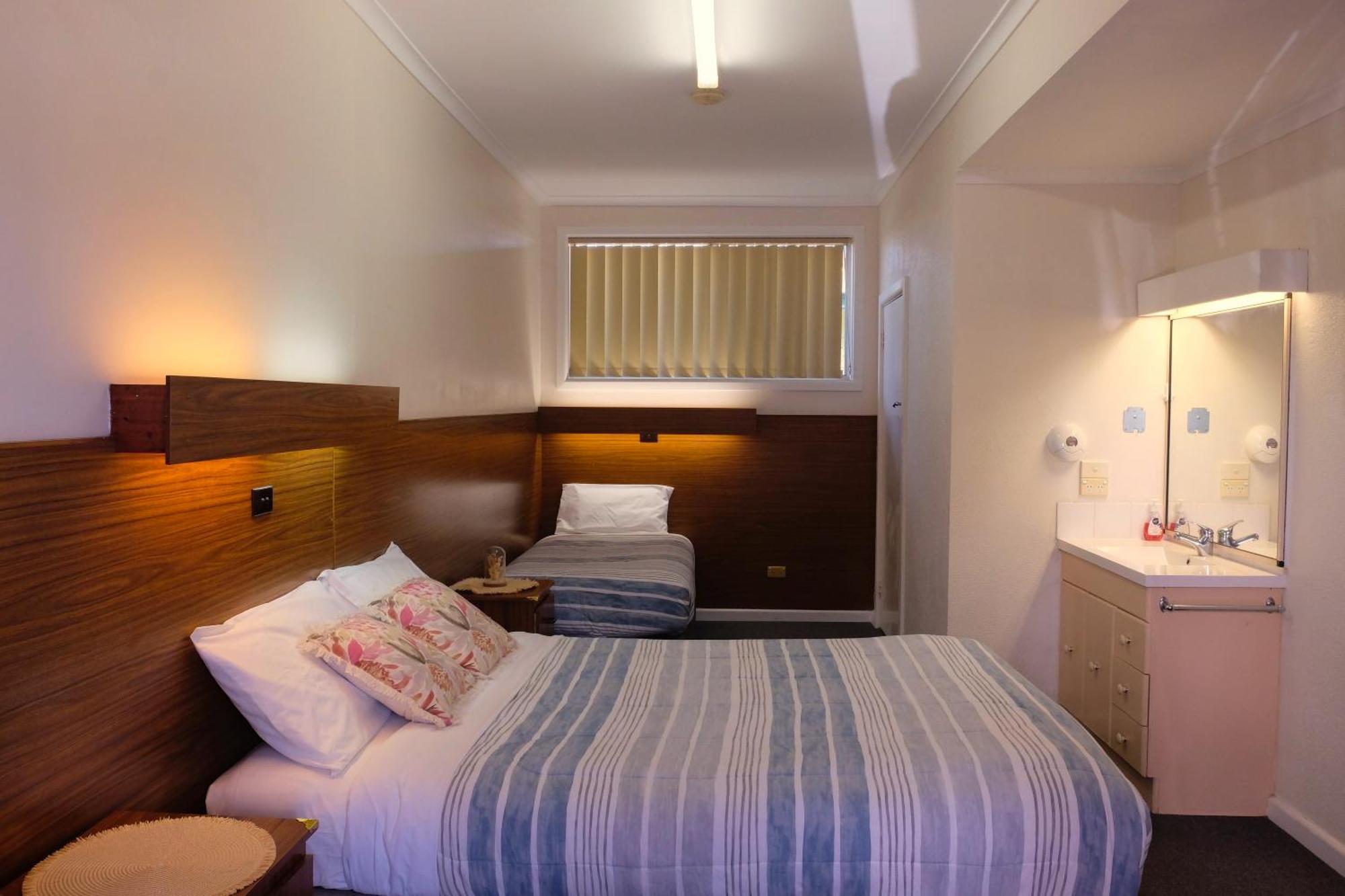 Bamboo Motor Inn Lakes Entrance Dış mekan fotoğraf