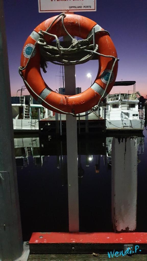 Bamboo Motor Inn Lakes Entrance Dış mekan fotoğraf