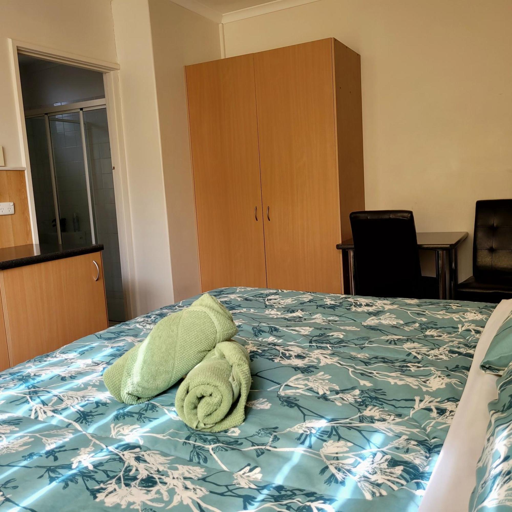 Bamboo Motor Inn Lakes Entrance Dış mekan fotoğraf