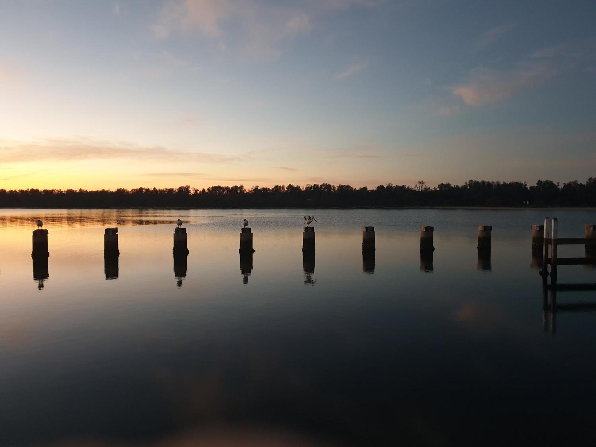 Bamboo Motor Inn Lakes Entrance Dış mekan fotoğraf